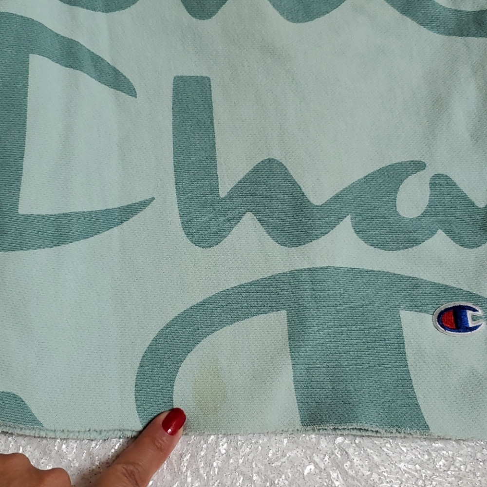 Champion Reverse Weave Script Green Sweat Shorts - Picture 10 of 10